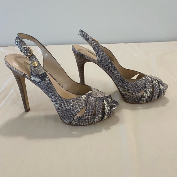 Guess snakeskin heels. Very good condition. - Picture 2 of 11